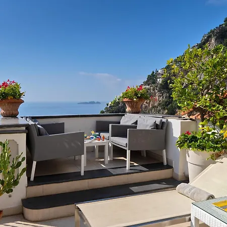 Ξενοδοχείο Punta Regina 4*