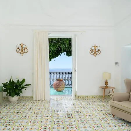 Hotel Punta Regina
