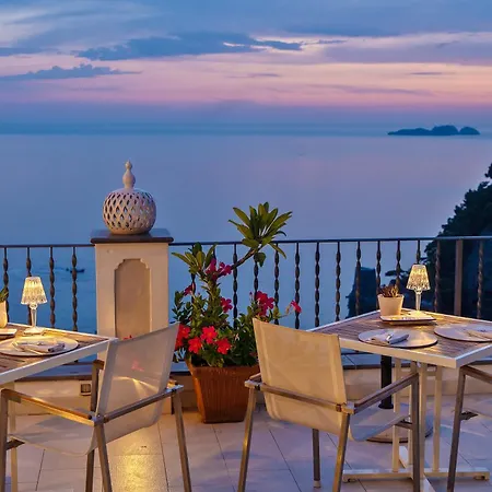 Hotel Punta Regina