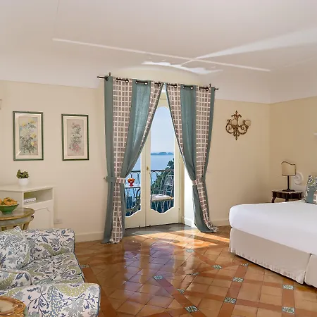Punta Regina Hotel 4*