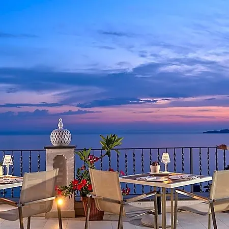 Hotel Punta Regina